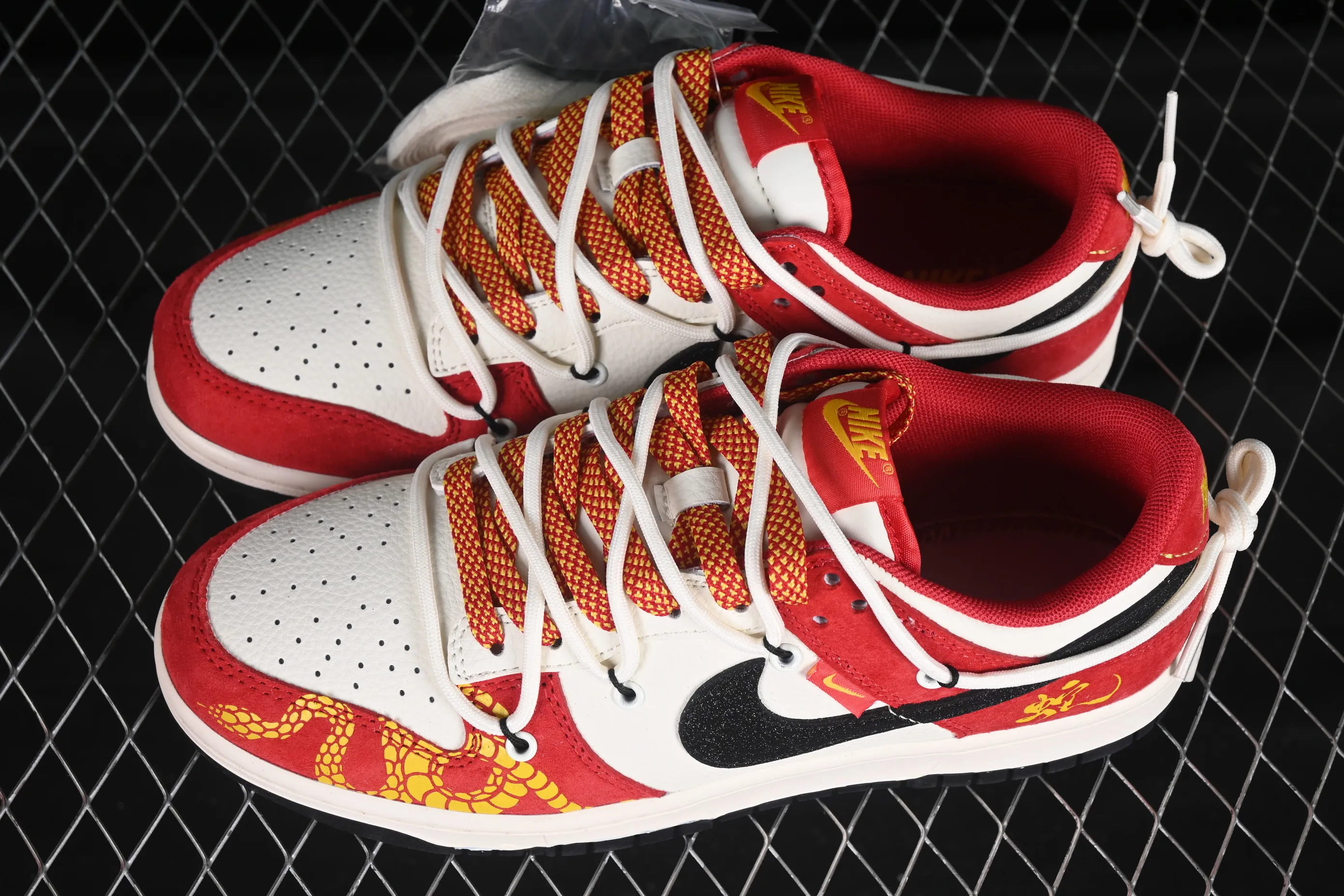 All categories Nk SB Dunk Series Nk SB Dunk Low High-end customized low-top sneakers Nk SB Dunk Low Year of the Snake series White, red, and black hook anniversary high-end customized low-top casual sneakers SJ2068-313